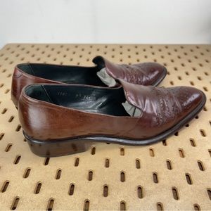 Vintage Joan & David Men’s Calf Leather Medallion Toe Loafer 9.5 in Rubbed Brown